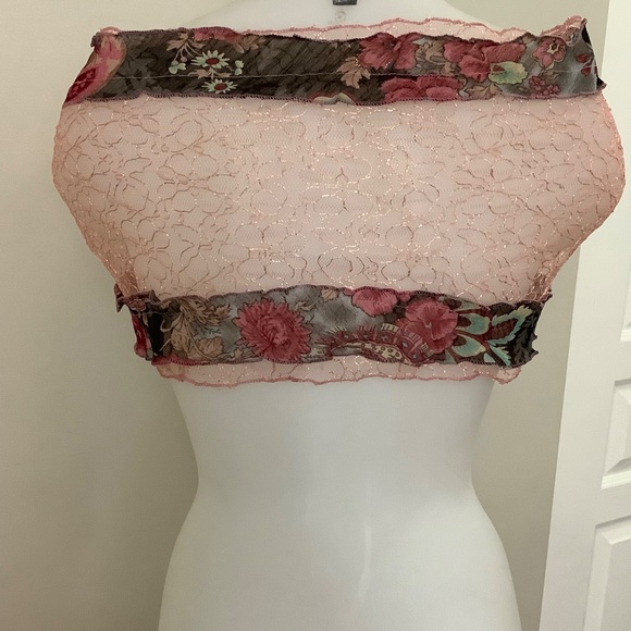 Pink Lace Fancy Scarf Excellent Condition - Picture 8 of 13